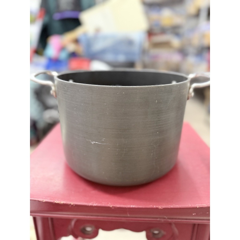 Member's Mark 8 QT Hard Anodized Professional Non-Stick Cooking Stock Pot